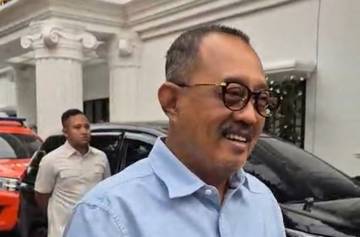 Satreskrim Polrestabes Surabaya Panggil Armuji Terkait Dugaan Korupsi Bimtek
