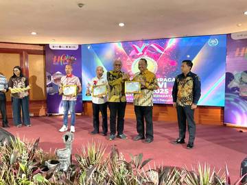 KONI dan Atlet Jatim Raih SIWO PWI Award