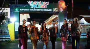 Syakirah Jadi Ikon Modeling UMKM Tanggulangin Fair 2026