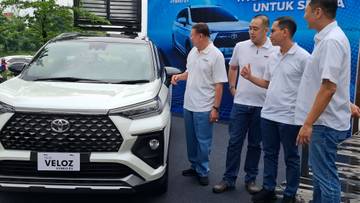 Mobil Hybrid Dorong Transportasi Hemat Energi di Surabaya
