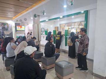 Di Tengah Ketidakpastian, Gadai Jadi Penopang Ekonomi Keluarga