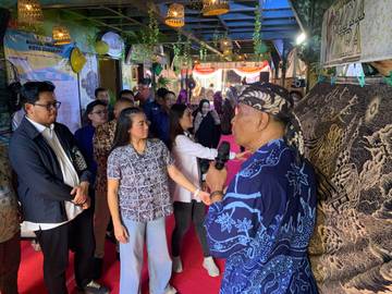 Komisi VII DPR-RI Kunjungi Kampung Batik Okra
