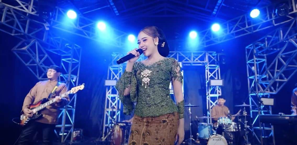 Lirik dan Arti Lagu Pelampiasan Dangdut Bahasa Jawa