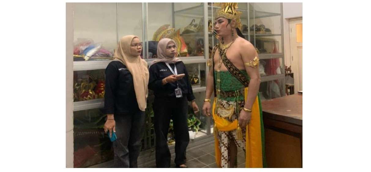 Wayang Orang RRI Surakarta Ramadayapati Penghayatan Nilai Kehidupan