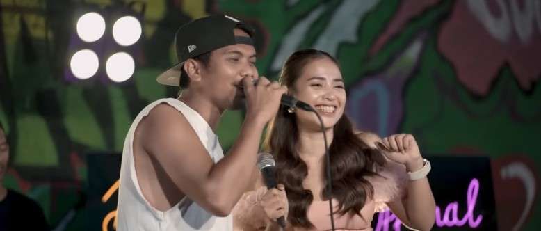 Mufly Lirik Lagu Gulu Pedot Dini Kurnia Mufly Key - RRI.co.id