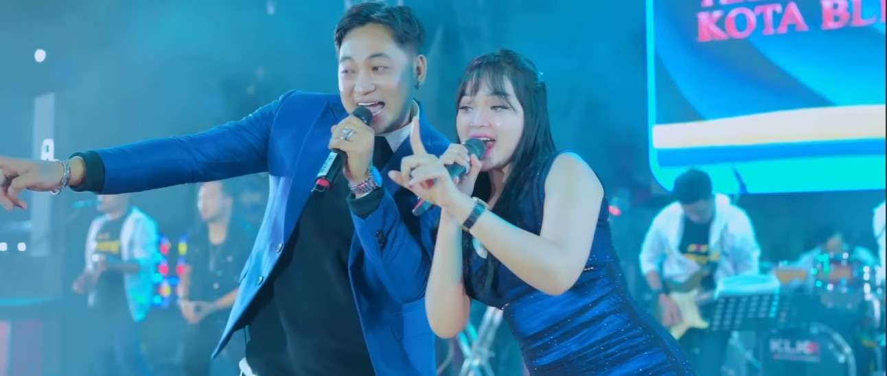 Lirik Lagu "Jangan Tunggu Lama Lama" Dangdut Simpatik