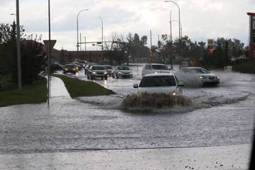 Mobil Korban Banjir Tidak Dapat Diperbaiki, Benarkah?
