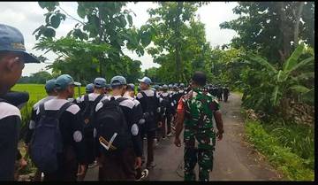 Bentuk Karakter Siswa, SMKN 1 Plupuh Sragen Gelar SKANIP Berbagi Kebahagiaan