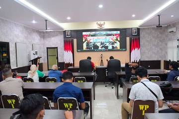 Polres Karanganyar dan Jurnalis Ikuti Bukber Virtual Bersama Kapolri
