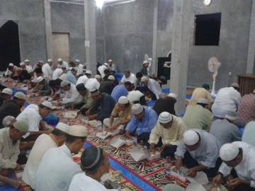 Puasa Tapi Tidak Salat. Begini Hukumnya!