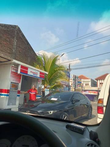 Benarkah Ban Isi Nitrogen Tidak Stabil Saat Musim Hujan?