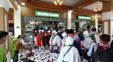 Kedatangan Jemaah Haji Kloter 15 Kabupaten Tegal
