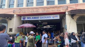 Long Weekend 1 Sura, Pasar Gede Diserbu Wisatawan
