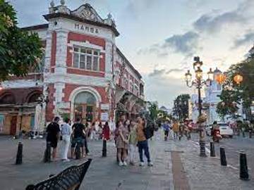 Kota Lama Semarang: Harmoni Sejarah dan Kehidupan Modern