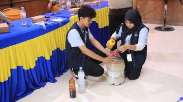 KKN UNS Manfaatkan Limbah  Jadi Pupuk Organik 