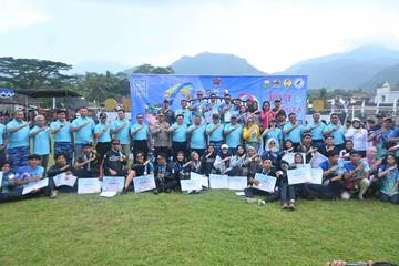 Kejuaraan Internasional Paralayang Panglima-TNI dan Telomoyo-Cup IX Berakhir