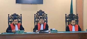 PN Surakarta Ganti 3 Hakim Sidang Gugatan CLS Jokowi