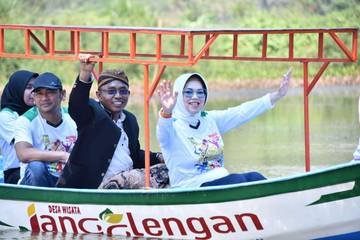 Bupati Sukoharjo Apresiasi Festival Budaya  Desa Wisata Jangglengan