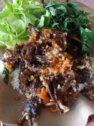 Kenikmatan Lauk Sambal Belut, Perpaduan Rasa dan Gizi 