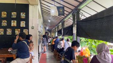 Pasar Gede Solo Dipadati Wisatawan Pemburu Kuliner Nataru