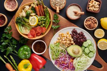 Nutrisi Penting Setelah Usia 50 Tahun