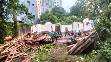 Terjadi Sengketa, Rumah Pujangga nDalem Padmosusastran Solo Dirobohkan