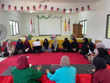 Mahasiswa-KKN KI-UMS Gelar Lomba Tahfidz Cerdas-Cermat di SB-Malaysia