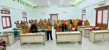 Dai Champion, Kunci Menulis Berita dengan Adiksimba