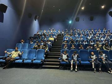 Edukasi Anti Perundungan, MI Salamah Nonton Bareng Cyberbullying