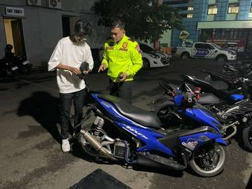 Operasi Kamseltibcarlantas Di Jalan Lawu, Amankan Tujuh Motor
