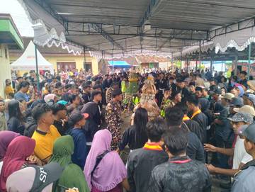 Kirab Budaya Desa Ngreden Wonosari Klaten, Rebutan Legondo 