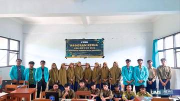 Mahasiswa KKN UMS, Gelar Pelatihan AI di SMA Muh1 Wonogiri