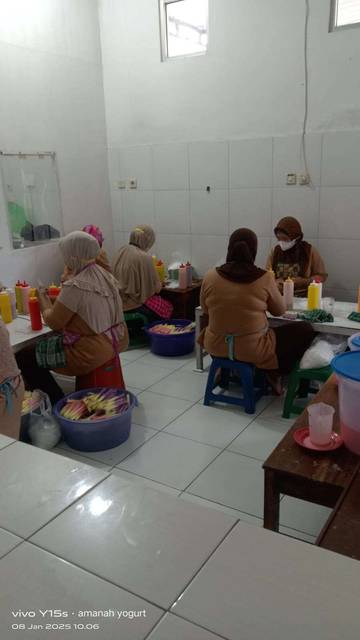 Mengolah Susu Segar Boyolali Jadi Minuman Sehat Yogurt