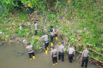 Polres Klaten dan Komponen Lain Gelar Bersih Sungai