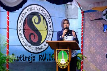 Astrid Widayani Resmikan Balai Truntum Untuk Warga Sondakan
