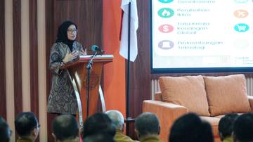 Menteri PANRB Dorong Reformasi Birokrasi Di UNS