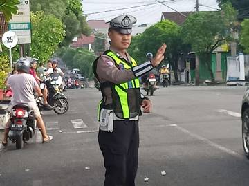 Satlantas Wonogiri Amankan Lalu Lintas Ops Keselamatan Candi