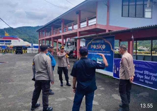 Kapolres Sangihe Tinjau Pos Pengamanan di Pelabuhan