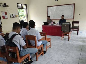 Polsek Tabukan Tengah Sangihe Lakukan Pembinaan Bagi Anak Remaja