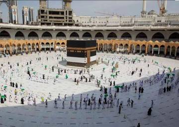 Yawn Khullaif, Lengangnya Masjidil Haram Di Hari Arafah