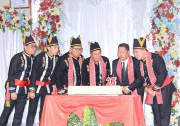 Ketua DPRD Sangihe, Sondakh Hadiri HUT Daerah Minsel 