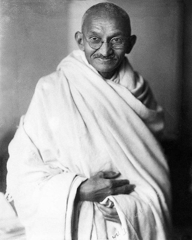 Mahatma Gandhi: Jejak Yang Tak Pernah Pudar