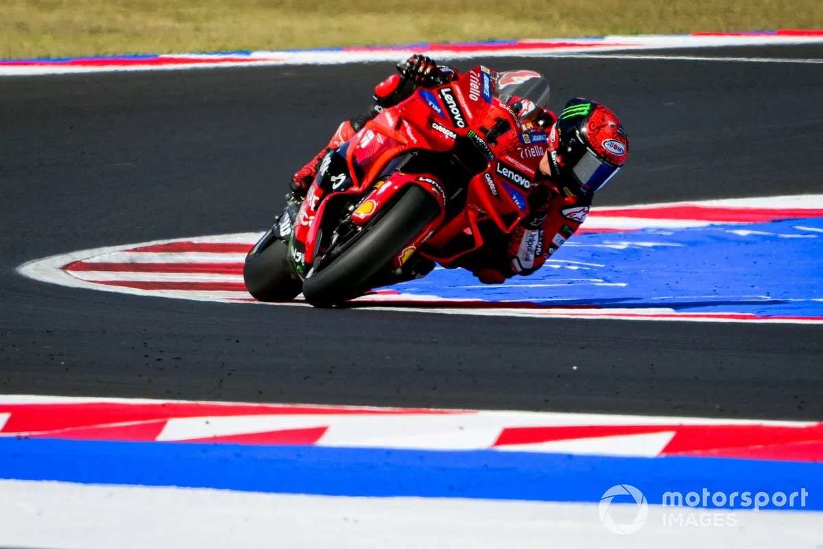 Meski Cedera, Pecco Bagnaia Pimpin Practice MotoGP San Marino