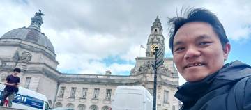 Cerita Yusradi Usman Al-Gayoni Adzan di Inggris