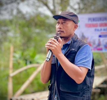 Khalisudin Lolos Sepuluh Besar Dewan Perwakilan Daerah Award