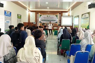 Prof Husni Mubarrak Kupas Rahasia Fintech Syariah di IAIN