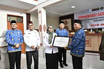 Perpustakaan Masjid Ruhama Takengon Terima Bantuan 