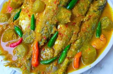 Ikan Masak Kuning, Sentuhan Asam Belimbing Wuluh