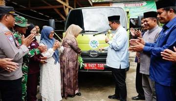 Bank Sampah Barokah Jaya Dapat Bantuan Dump Truck