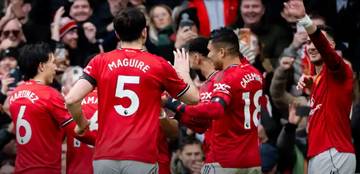 Liga Inggris, Duo Manchester Raih Kemenangan Penting